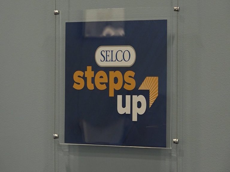 Selco Offers Oregon Teachers Over 125 000 In Classroom Makeover Grants