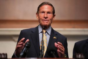 Senators Question Diamond Gift To Trump