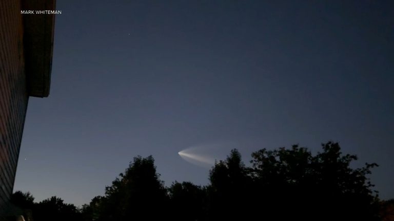 Spacex Falcon 9 Launch Lights Up Philadelphia Tri State Morning Sky