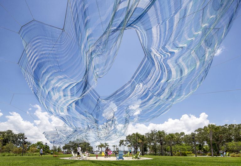 St Pete S 1 5M Bending Arc Sculpture