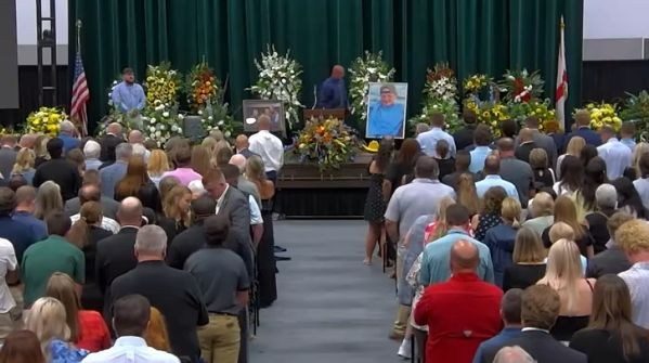 Teen S Faith Inspires Thousands