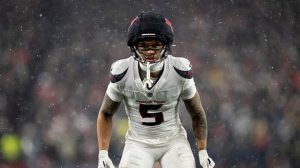 Texans Jalen Pitre Named First Ever Nfl Guardian Athlete
