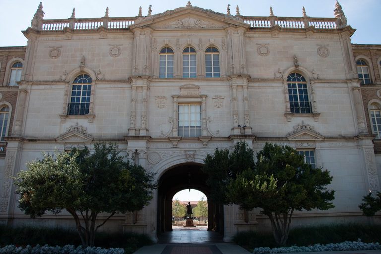 Texas Tech Enrollment Hits Record 45 800 Students Boosting Lubbock Community