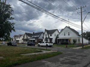 Three People Found Dead In Northwest Detroit Home Police Say No Public Threat
