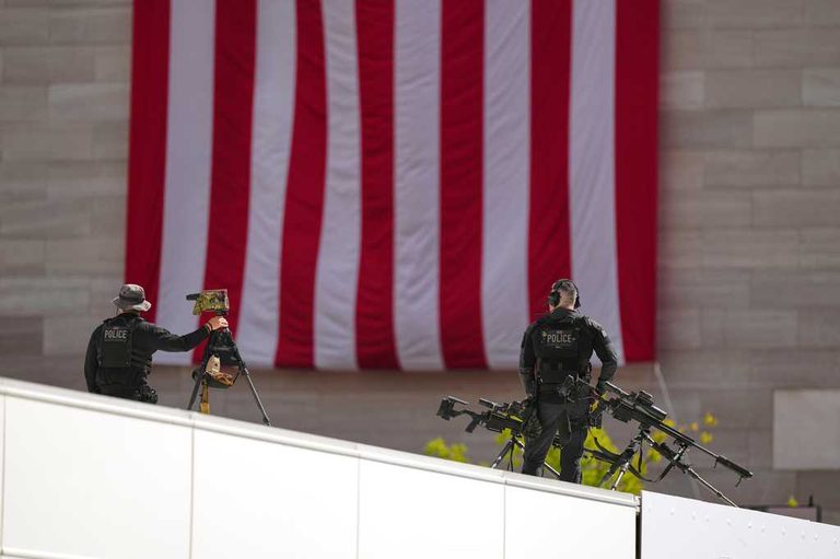 Three Secret Service Officials Placed On Administrative Leave Amid Investigation