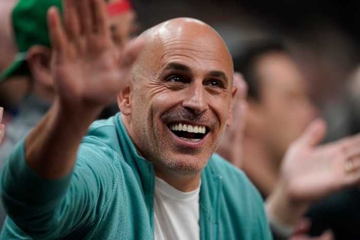 Timberwolves And Lynx Co Owner Marc Lore To Sell Controlling Stake For 4 5 Billi