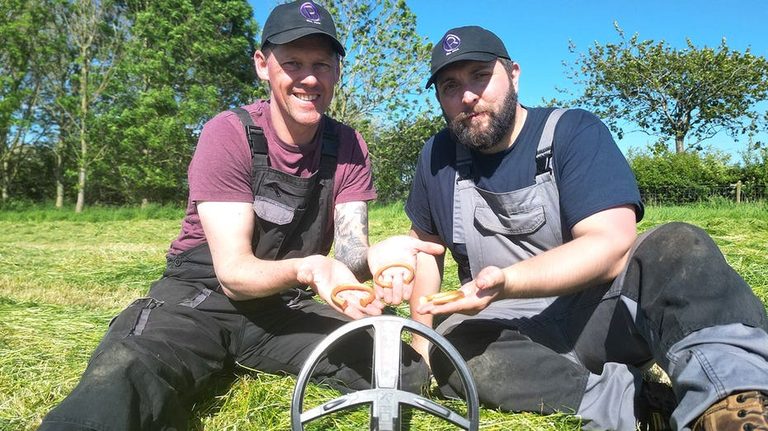 Treasure Hunters Find Gold