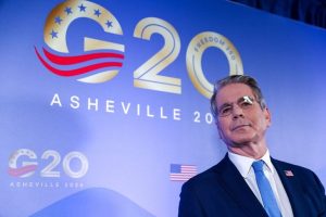 Treasury Secretary Bessent Predicts Stronger Yen During Asheville G20 Finance Ga