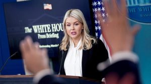 Trump S Press Secretary To Leave Role