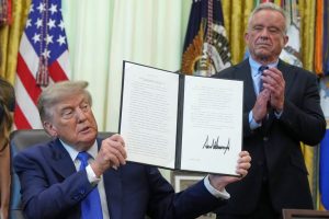 Trump S Vaccine Order Criticized
