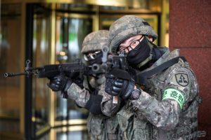 U S And South Korean Forces End Joint Drills Early After North Korea Fires Missi