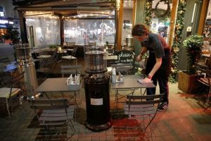 Uk Services Sector Shows Unexpected Strength In August Pmi Report