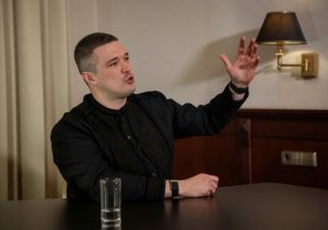 Ukraine S Former Defence Minister Seeks U S Investment For Defence Tech Fund