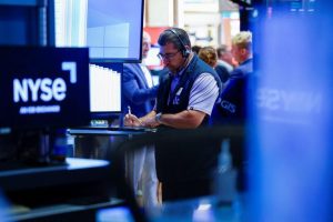 Us Stocks Rise On Iran Peace Deal Report
