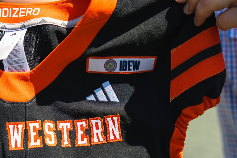 Utep Football Adds Ibew Jersey Patch Becoming First Mountain West School With Tw