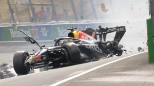 Verstappen Crashes On Opening Lap Of Final Dutch Grand Prix