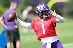 Vikings Name Kyler Murray Starting Qb
