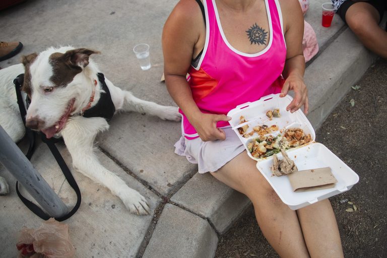 Volunteer Cooks Meals For 100 Unhoused Neighbors In Tucson S Armory Park