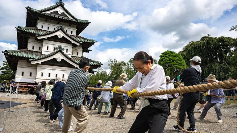 Volunteers Move 360 Tonne Hirosaki Castle Keep Back Into Place