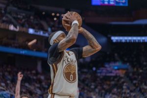 Warriors Re Sign Gary Payton Ii