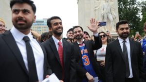 Washington Square Park Hosts Mayor Look Alike Contest For New Yorkers