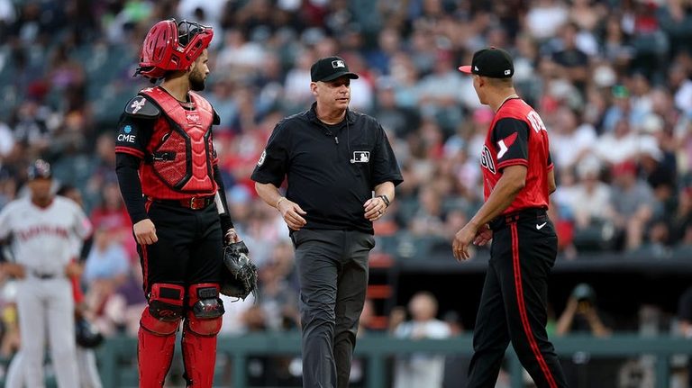 White Sox Manager Forgets Key Rule