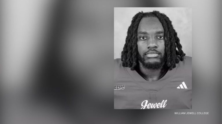 William Jewell College Mourns Junior Running Back Micahjo Barnett After On Field