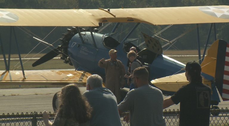 World War Ii Bombers Land At Drake Field For Community Airpower History Tour