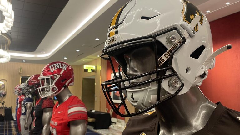 Wyoming Cowboys Welcome Top Quarterback Recruit Michael Vander Luitgaren After S