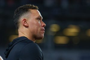 Yankees Aaron Judge Rehabbing Rib Injury