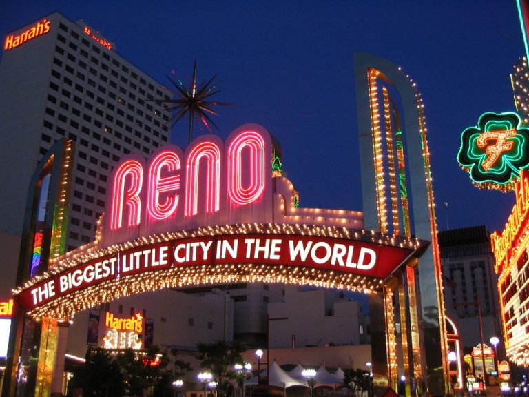 Reno Arch and Downtown Virginia Street Corridor — Reno