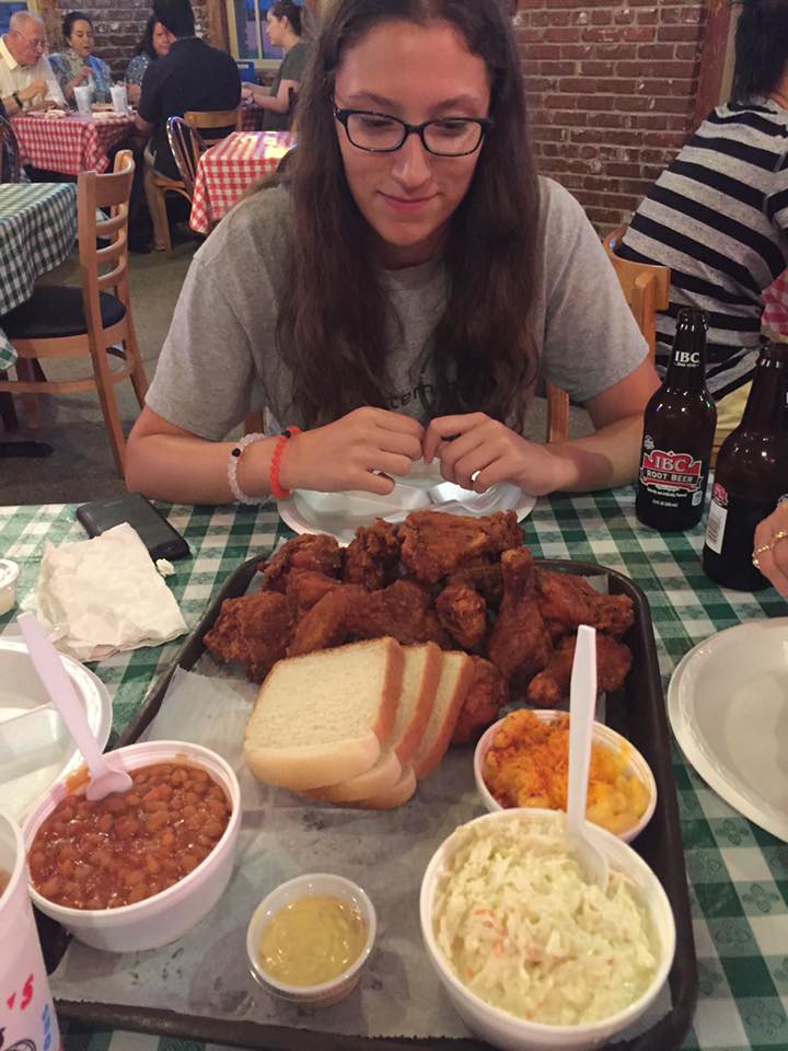 Gus's World Famous Fried Chicken — Memphis