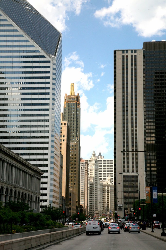 Avec — Chicago