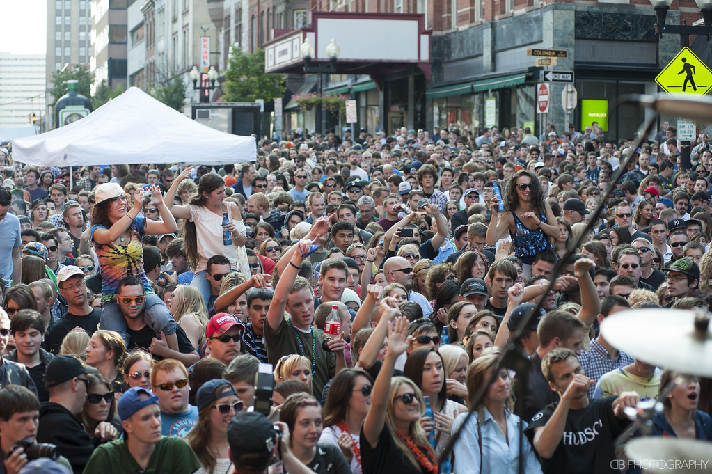 Thousands Flock to Downtown Albany for Pearlpalooza Festival