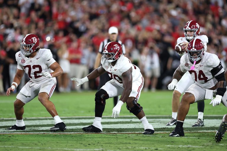 Alabama Offensive Line Coach Ryan Grubb Says William Sanders Out With Oblique In