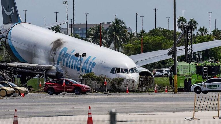 Amazon Pauses Shipments With 21 Air After Miami Cargo Crash