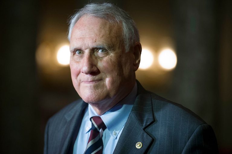 Arizona S Veteran Lawmaker Jon Kyl Water Policy Champion And Trump Praised Senat