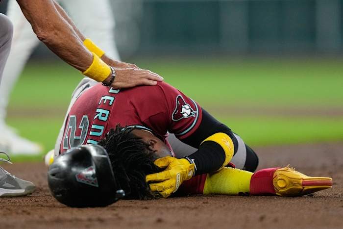 Arizona Shortstop Geraldo Perdomo Exits Game With Head Contusion After Line Driv