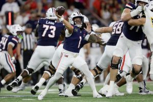 Arizona Wildcats Face 7 5 Point Underdog Test At Byu In Season Opener