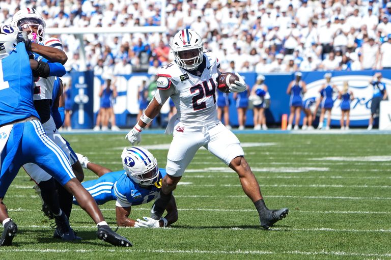Arizona Wildcats Fans Stay Optimistic After Byu Loss Eye Six Wins In Remaining B
