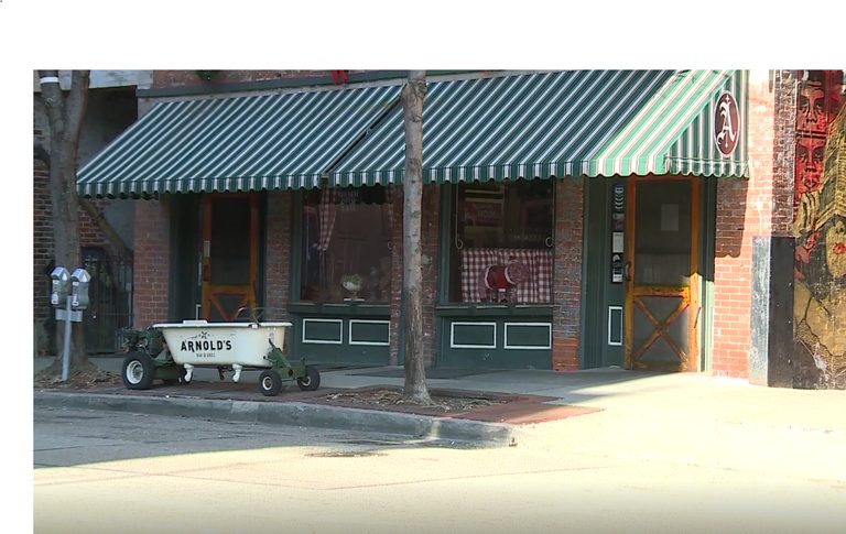 Arnold S Bar Offers Overnight Paranormal Investigations For Halloween