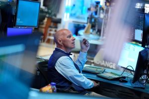 Asian Markets Wobble As Us Treasury Yields Rise And Oil Prices Dip