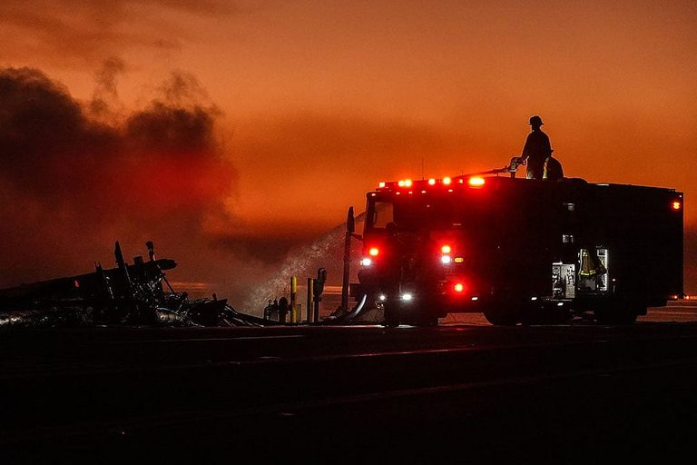 At T Firstnet Helps Texas First Responders Stay Connected During The Ross Fire
