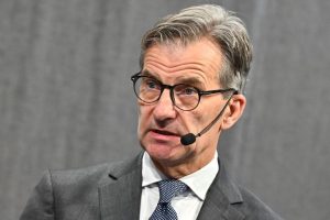 Basel Committee Chair Warns Of Growing Banking Supervision Gaps As Us Fed Indepe