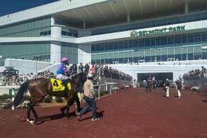Belmont Park Reopens After 550 Million Renovation First Race Draws 6 000 Fans