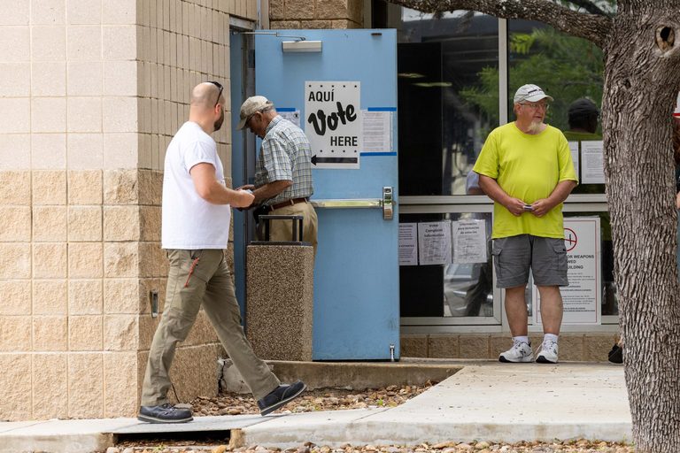 Bexar County Works To Fix 45 000 Voter Registration Backlog Before Nov 3 Midterm