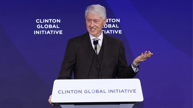 Bill Clinton Sharply Criticizes Trump Administration S Proposed Washington Arch