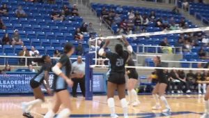Boerne Greyhounds Dominate Alamo Heights Harlan Hawks Edge Brennan Bears In Dist