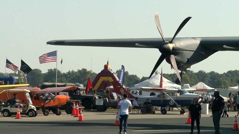 Bowmanfest Marks 10 Years With Expanded Air Shows And Historic Displays In Louis