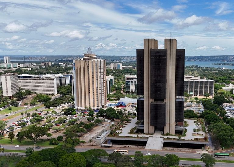 Brazil Central Bank Cuts Selic Rate To 13 75 For Fifth Straight Meeting